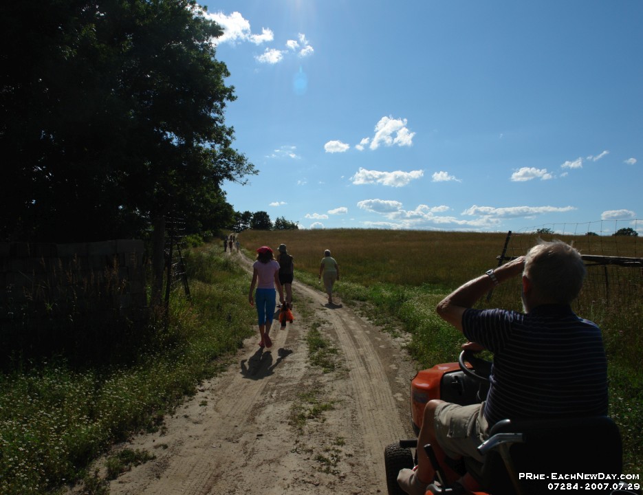 07284CrLe - In Belleville celebrating Mom's 70th birthday - Down The Lane